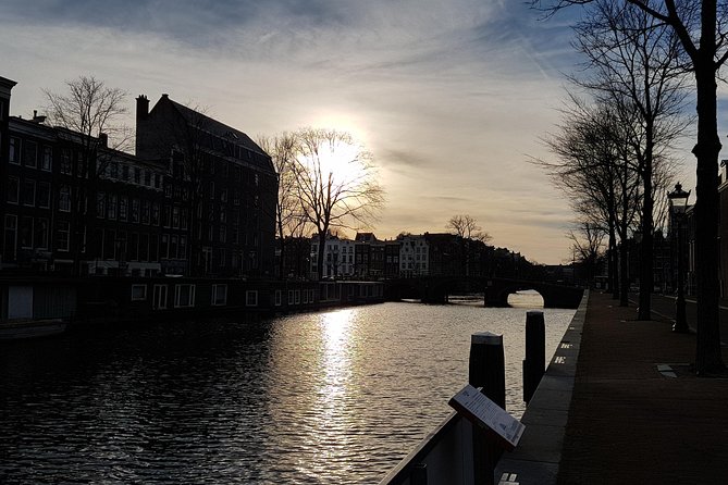 Amsterdam Jewish Quarter Private Tour - Auschwitz Monument and Spinoza: Memory and Ideas in One Walk