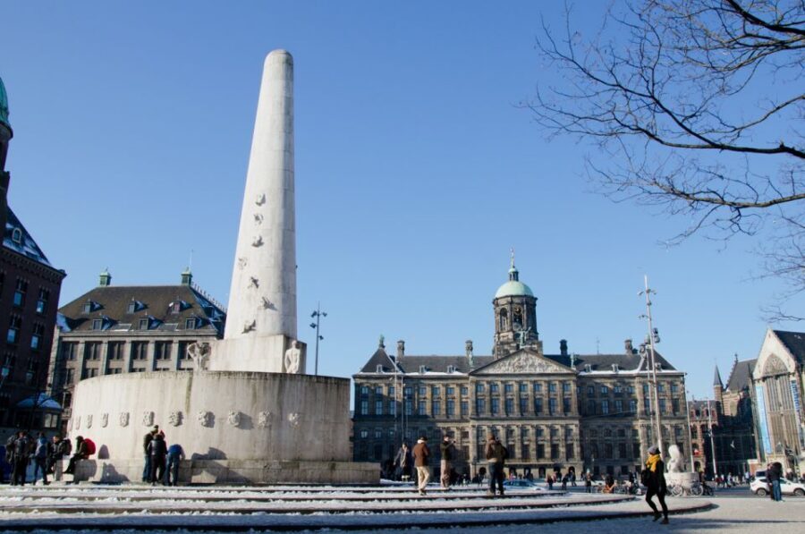 Amsterdam Jewish Quarter walking tour - Wandering Amsterdam’s Jewish Quarter streets and canals