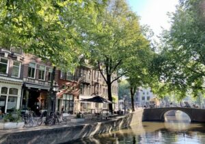 Amsterdam: Jordaan District Tour with a German guide - Westerkerk and the Big-Story Hook for the Neighborhood