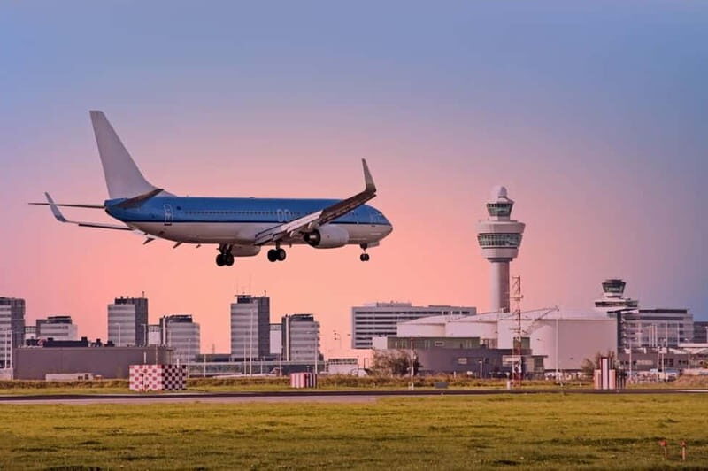 Amsterdam: Layover Flight Private Guided Tour (3h or 5h) - Meet-Up Options: Schiphol Pickup vs Centraal Station