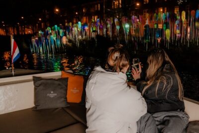 Amsterdam Light Festival: Canal Cruise + Bite & Unlimited Drinks - Price and Value: Why $26.42 Can Be a Good Deal