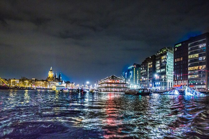 Amsterdam Light Festival: Canal Cruise + Snack & Unlimited Drinks - Meeting at Prins Hendrikkade 33A: avoid the cold waiting game