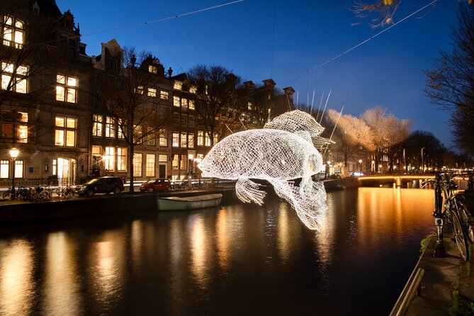 Amsterdam Light Festival Canal Cruise + Unlimited Drinks Option - Why this canal cruise fits Amsterdam nights