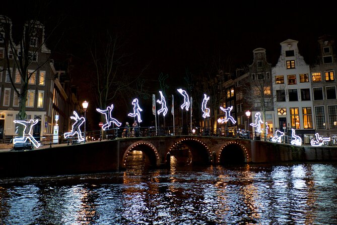 Amsterdam Light Festival Canal Cruise + Unlimited Drinks Option - When things can go sideways: enclosure and New Year’s timing