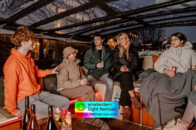 Amsterdam Light Festival: Cruise Unlimited Drinks & Bite option - Getting To Prins Hendrikkade 33A Without Stress