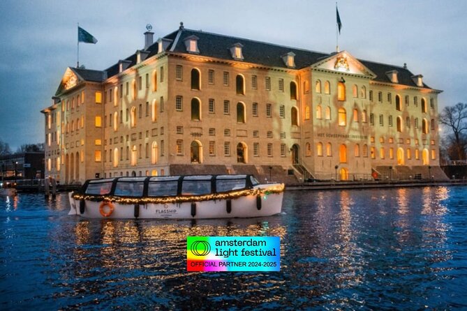 Amsterdam Light Festival: Cruise Unlimited Drinks & Bite option - Group Size and Timing: Calm for the Cruise, Busy for the City