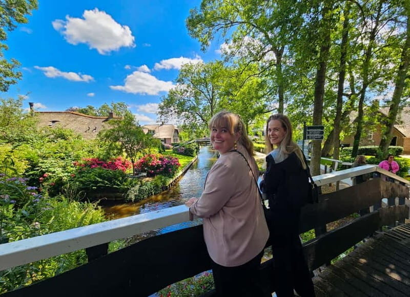 Amsterdam: Live GuideD Giethoorn Boat Tour & Cheese Platter - Giethoorn’s Canals in a Day Trip From Amsterdam