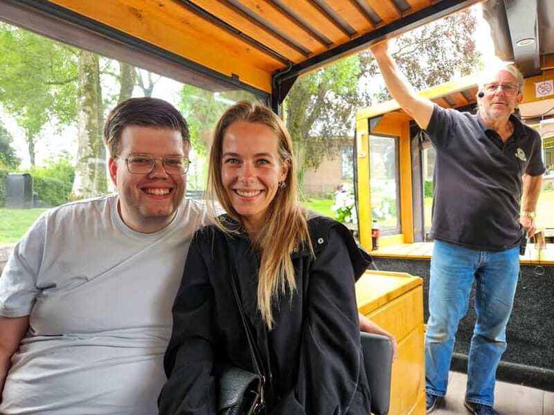 Amsterdam: Live GuideD Giethoorn Boat Tour & Cheese Platter - Cheese Platter + Canal Views: The Value Breakdown for $76