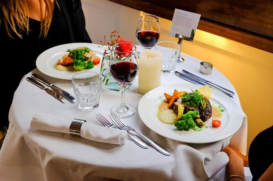 Amsterdam: Luxury Saloon Boat Cruise with 3-Course Dinner - Key moments that make this cruise worth your time