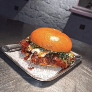 Amsterdam: Maijard 3-Course Menu and Nightlife Ticket - Maillard Burgers: your 3-course à la carte start