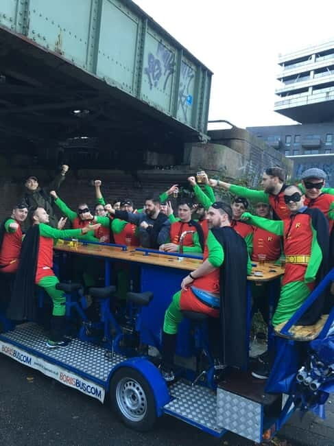 Amsterdam: MIXED - Beer & Bubbles Bike Tour - Nieuwe Hemweg 2: what your first stop feels like