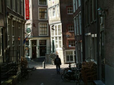 Amsterdam Old City Private Walking Tour - How Amsterdam Built Itself: From Swamp to 17th-Century Power