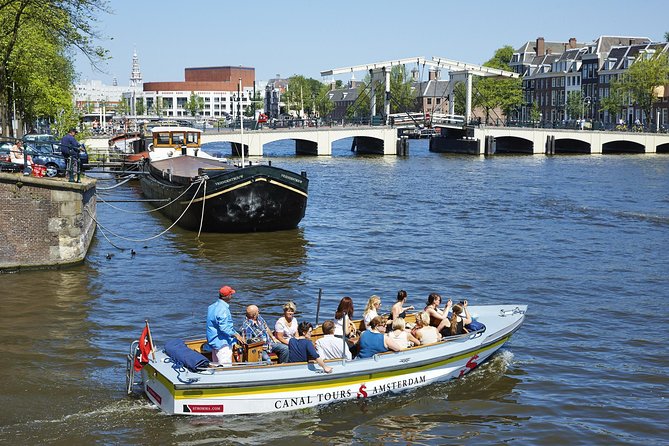 Amsterdam Open Boat Tour with Local Guide - Toilets, Food, and the Small Details That Matter