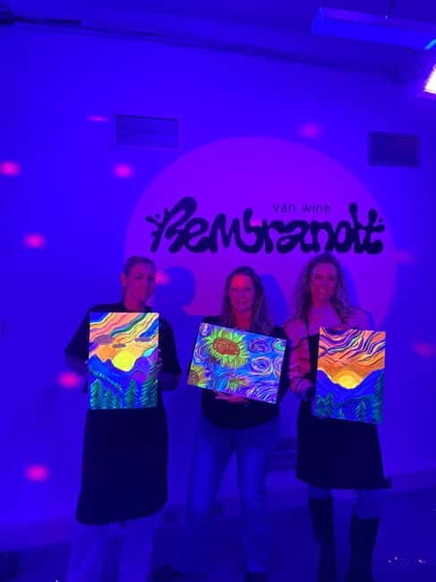 Amsterdam: Paint and Sip in the Dark at Rembrandt van Wine - The pacing and timing: a full 2 hours that stays fun