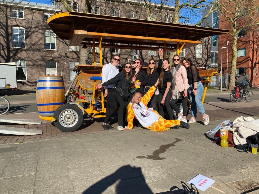 Amsterdam: Party Bike Tour with Beer - Unlimited beer and prosecco: the drink setup and pacing
