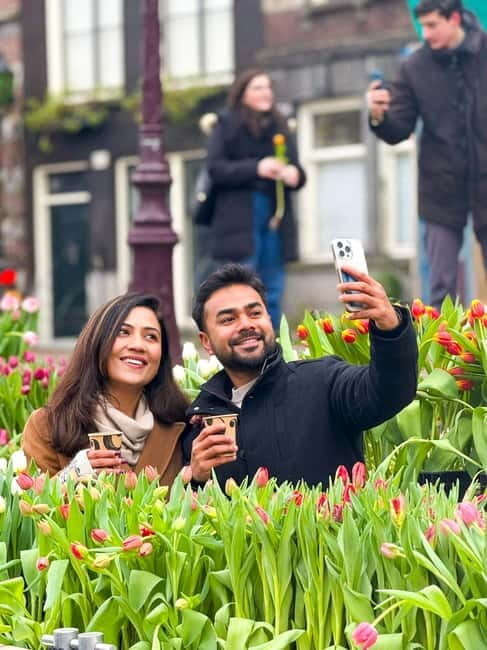 Amsterdam: Premium Tulip Boat Canal Tour - Timing, rain cover, and getting to the dock without stress
