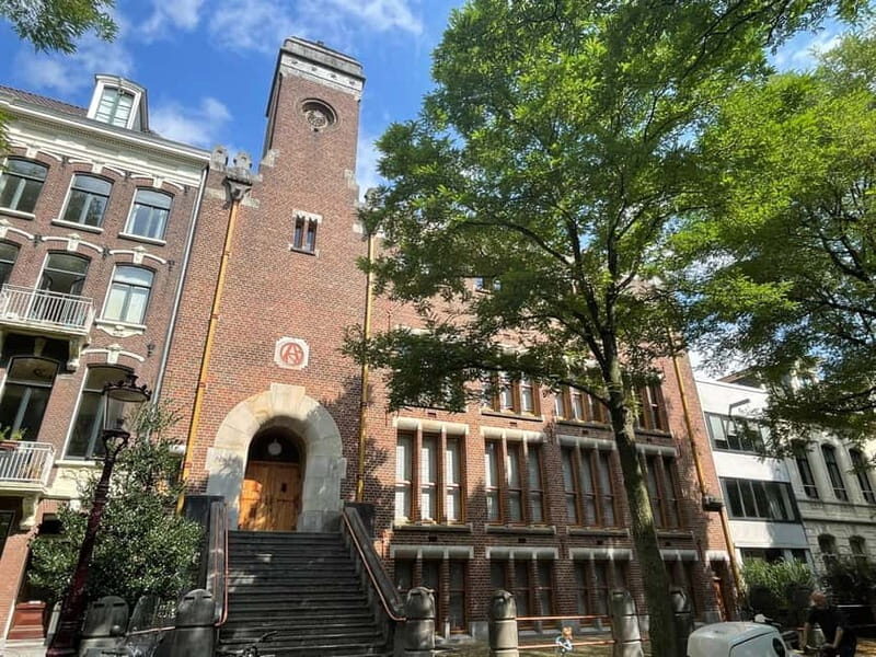 Amsterdam: Private Anne Frank and Jewish History Tour - Anne Frank House finish: tickets, timing, and the VR plan B