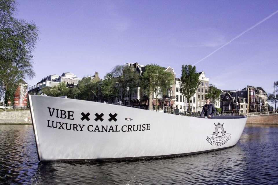 Amsterdam: Private BBQ Cruise with Personal Chef & Drinks - Unlimited drinks: beer, wine, and soft drinks in a two-hour rhythm