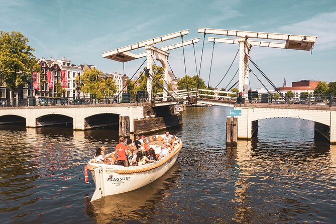 Amsterdam Private Boat Tour with Unlimited Drinks - A 90-Minute Amsterdam Boat Ride Starting Near Central Station