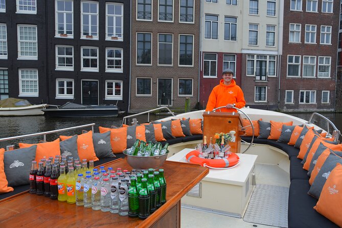 Amsterdam Private Boat Trip With Skipper, Burger and Beers - What you eat and drink: homemade burgers and four beers per person