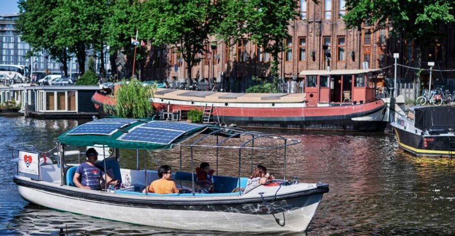 Amsterdam: Private Canal Tour - Price and what $157 per group buys you