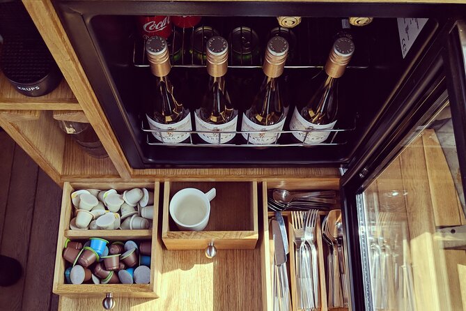Amsterdam Private Dinner Cruise incl Drinks & 2-course Dinner 2hr - Boarding at Oosterdokskade: the 2-hour rhythm