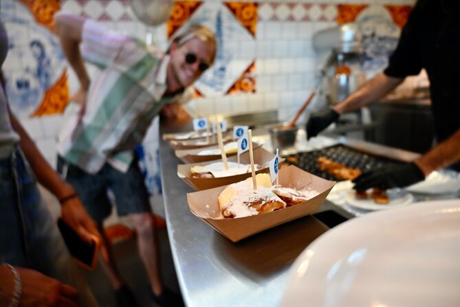 Amsterdam Private Food & Drinks Tour by UNESCO Canals & Jordaan - Hans Egstorf Stroopwafel: The Bakery Stop You’ll Remember