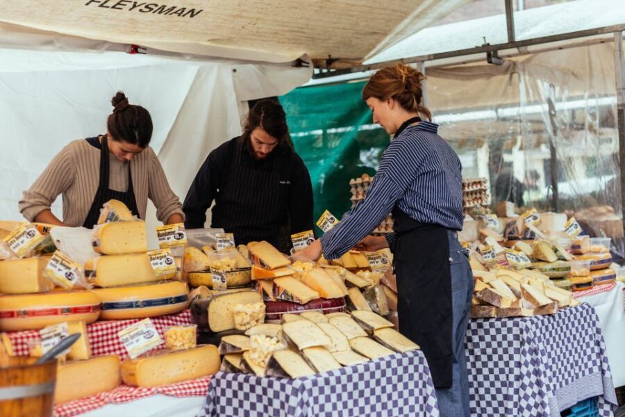 Amsterdam: Private Food Tour with a Local - The 10-tasting promise: what you can expect to eat and drink