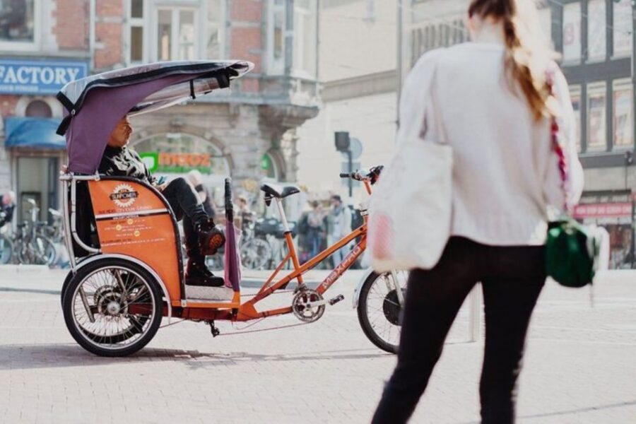 Amsterdam: Private Guided City Tour by Pedicab - Why a pedicab is a smart way to start Amsterdam