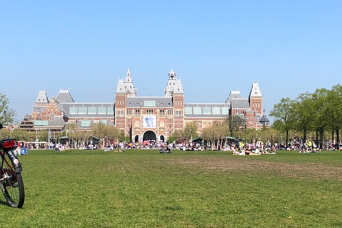 Amsterdam private guided tour with Marieke, local guide - De Wallen in a few minutes: history first, not the headline version