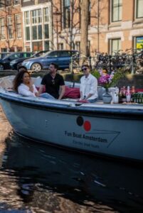 Amsterdam: Private Luxury Cruise with BBQ and Drinks - Leidsebrug boarding and boat comfort during colder days