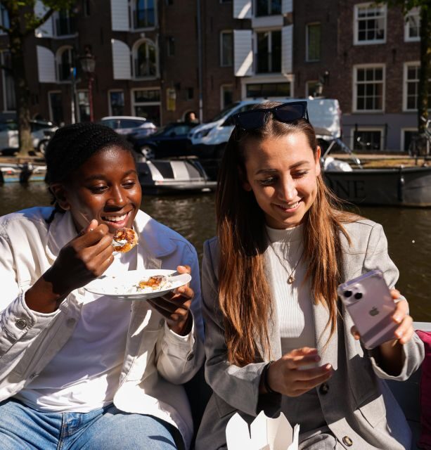 Amsterdam: Private Luxury Cruise with BBQ and Drinks - Live BBQ at sea level: the menu and eating setup