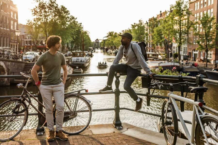 Amsterdam: Private Night Tour of Speakeasies and Bars - Included drinks and snack strategy: what $151 buys in practice