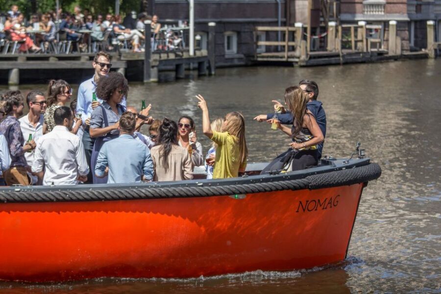 Amsterdam: Private Prosecco Canal Cruise Tour - The skipper’s role: real city tips, not just names on plaques