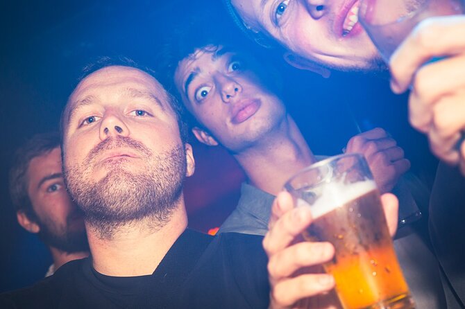 Amsterdam Private Pub Crawl in the City Center - A few smart tips to keep the night fun (not messy)