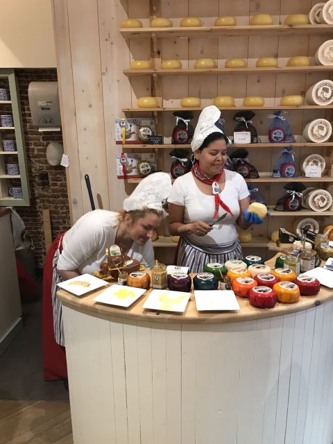 Amsterdam: Private Red Light District and Food Tour - Getting Oriented: Meet-Up Near Central and the Quick Walk Into the Area