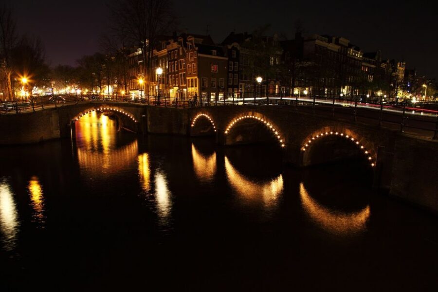 Amsterdam: Private Romantic Evening Boat Tour with Prosecco - The storyteller factor: what makes this feel personal