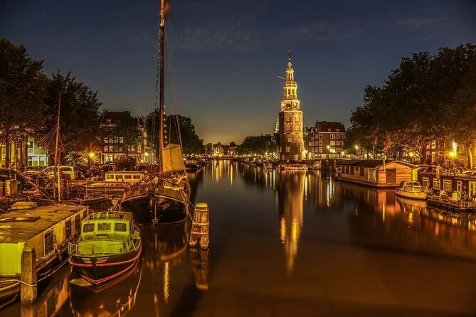 Amsterdam: Private Romantic Evening Canal Cruise + Bubbles/Snacks - Meeting at Herengracht 605, then settling in fast