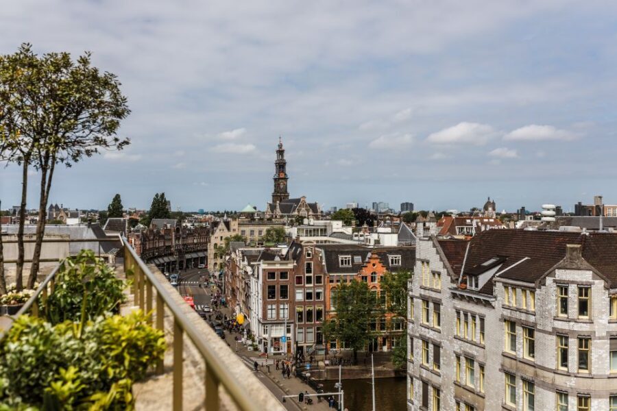 Amsterdam: Private Walking Tour of Jordaan & De 9 Straatjes - Bij Ons Vintage and the art of browsing well