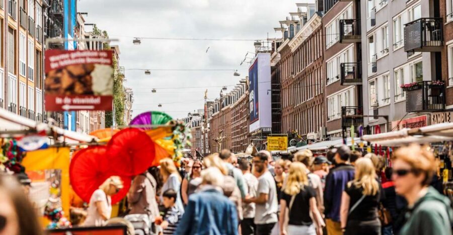 Amsterdam: Private Walking Tour of Jordaan & De 9 Straatjes - Hutspot, cafés, and finishing with a cobbled-street coffee plan