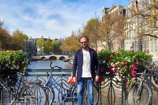 Amsterdam : Private Walking Tour With A Guide (Private Tour) - Who This Tour Suits Best (and Who Might Skip It)