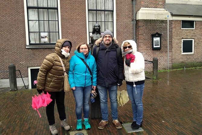 Amsterdam : Private Walking Tour With A Guide (Private Tour) - From Iconic Spots to Off-Beat Stops (Without Feeling Lost)