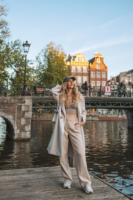 Amsterdam: Professional Photoshoot at the Canals - Pick Your Photo Favorites: Preview JPGs to Retouched Keepers
