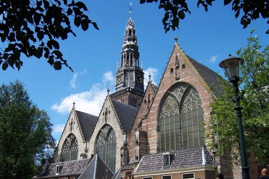 Amsterdam: Red Light District 1-hour Smartphone Audio Tour - Who should book this Red Light District audio tour