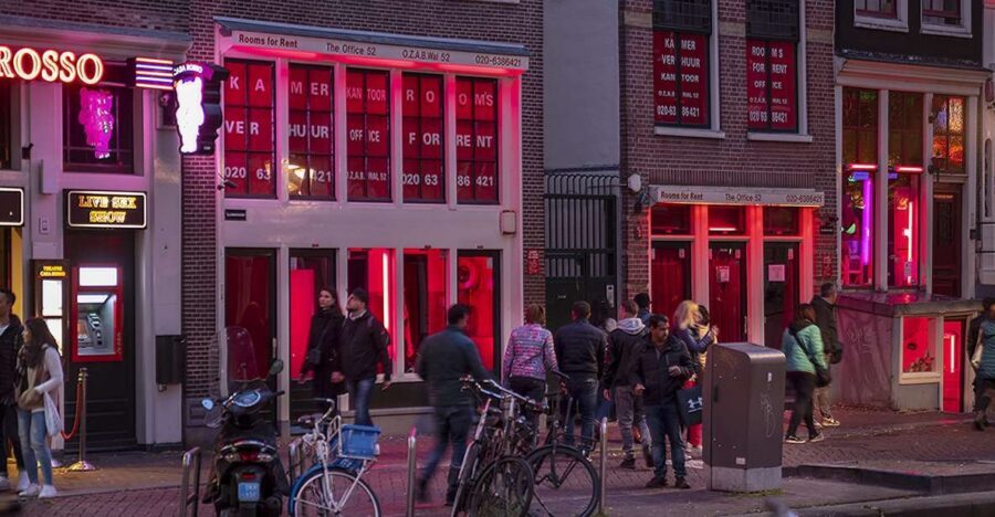 Amsterdam Red Light District and Old Town Walking Tour - Why Amsterdam’s Red Light District is about more than window light