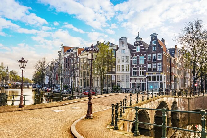 Amsterdam Red Light District Treasure: Self-Guided Tour & Quest - Where the puzzle difficulty hits: easy on purpose, good for mixed groups