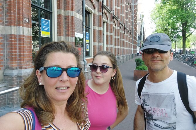 Amsterdam Red Light District Treasure: Self-Guided Tour & Quest - Should you book this Amsterdam self-guided quest?