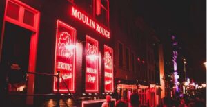 Amsterdam: Red Light District walking tour - How the guide turns old-town streets into a history lesson