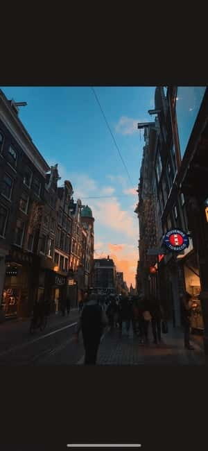Amsterdam: Red light tour in German/English for groups of 4 people or more - Price and value: $26 for a guided 2-hour context session