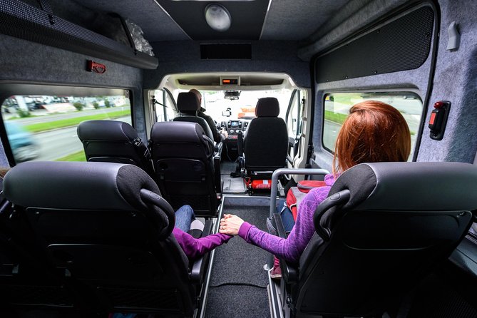 Amsterdam Schiphol Airport (AMS) Round Trip transfer to Amsterdam City - Who should book this AMS round-trip transfer